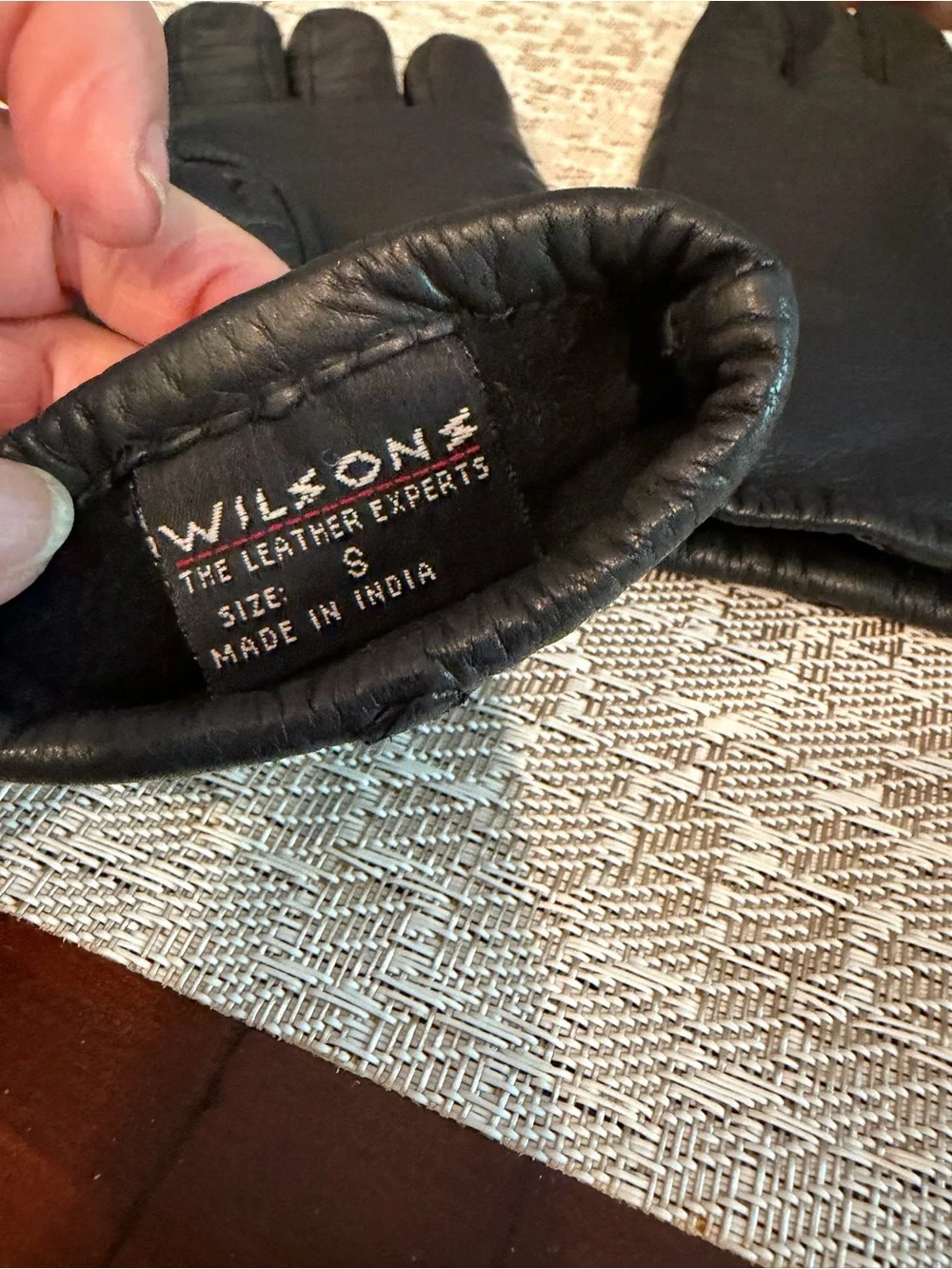 Wilson’s leather womens gloves Sz S